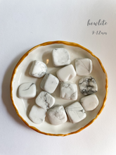 Load image into Gallery viewer, Howlite
